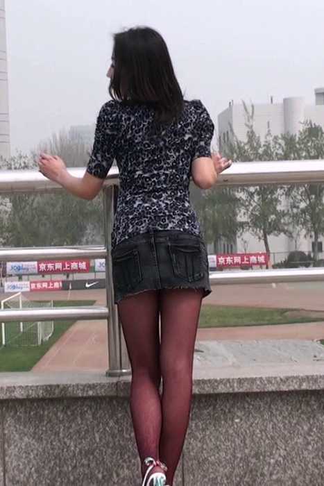 [学院私拍高清视频]ID0007 丝袜 (15)紫色豹纹连裤丝袜的诱惑